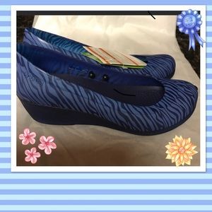 ⬇️🔥Final price ! Crocs carLisa graphic mini wedge